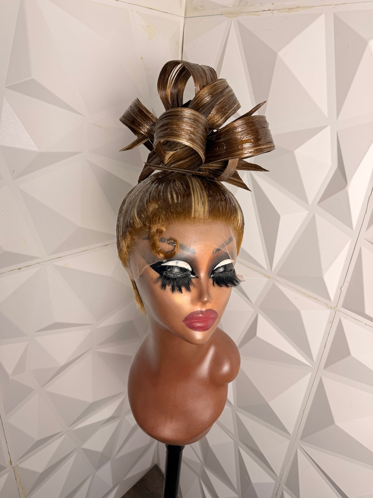 SPIKE HER?! IDK HER !