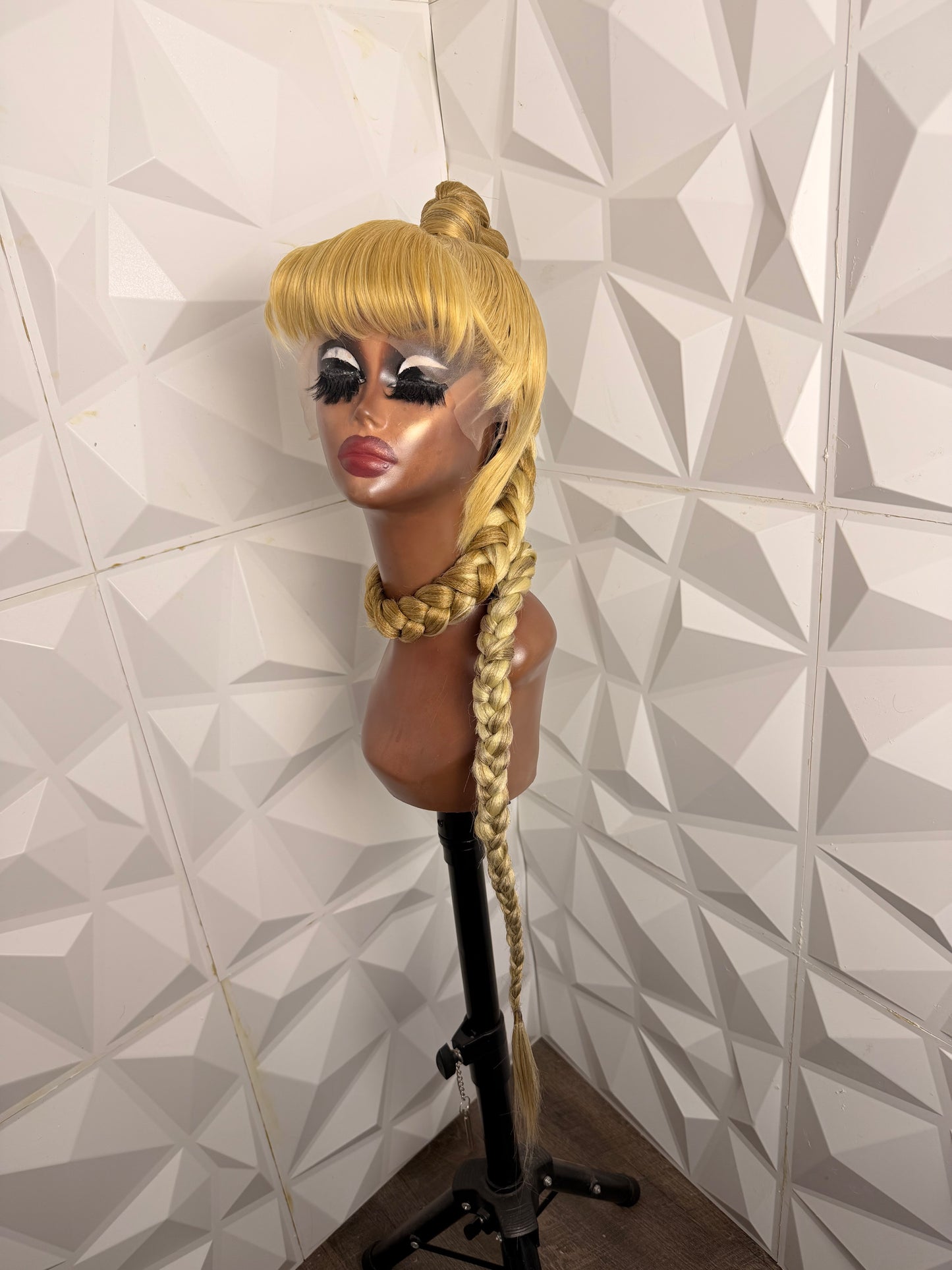 BRITNEY B. BXTCHWHIP