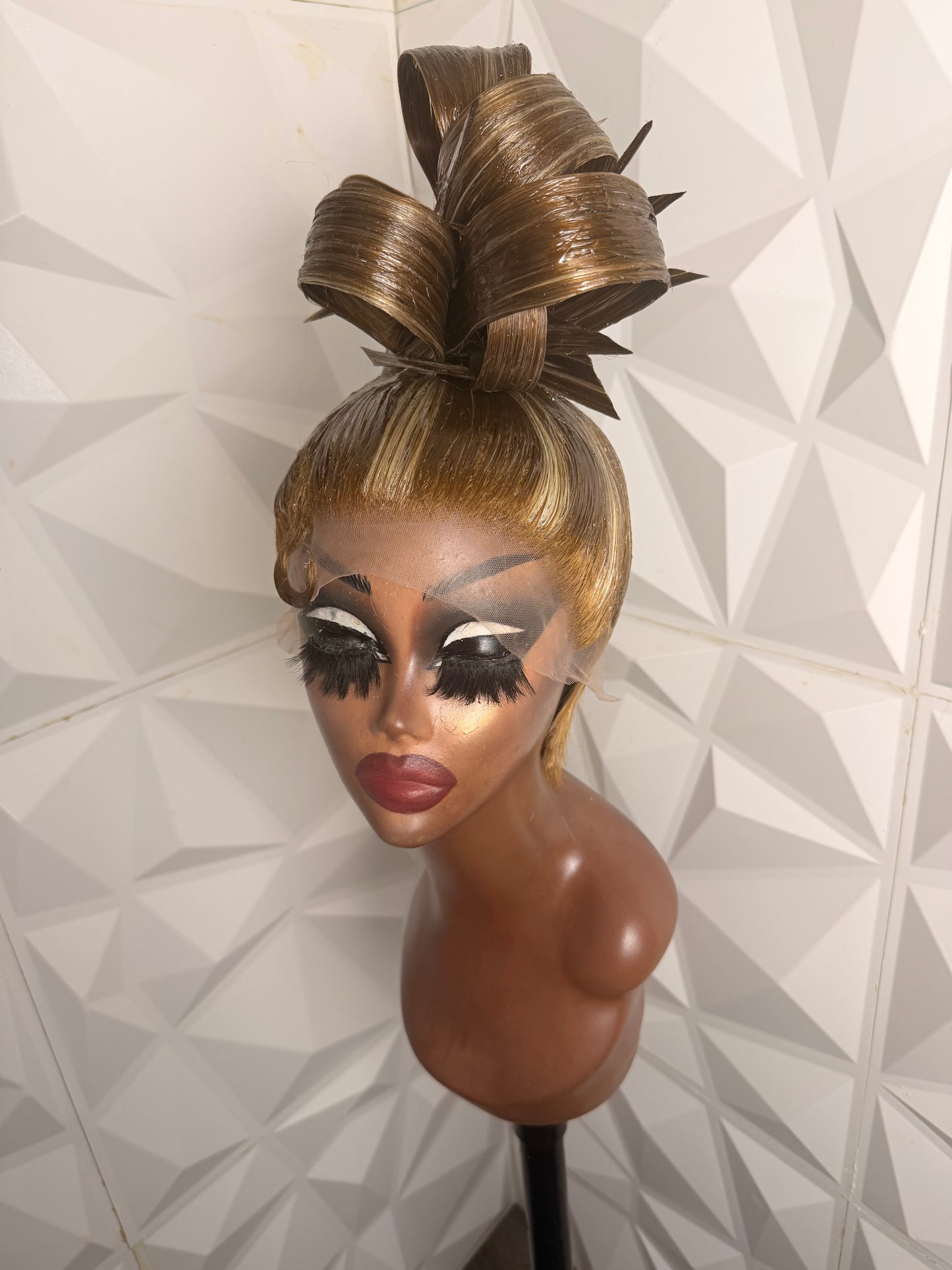SPIKE HER?! IDK HER !