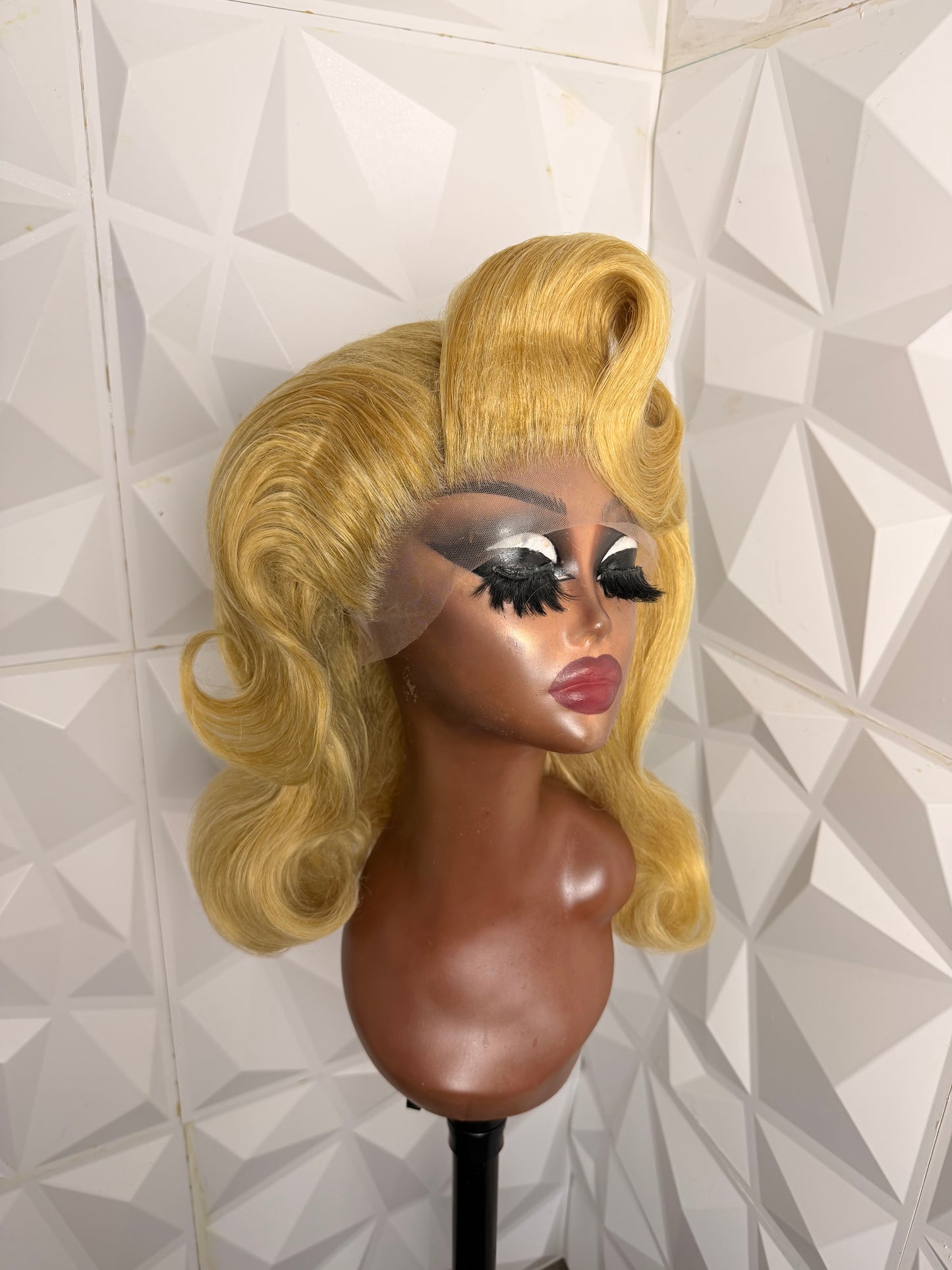 BLONDE AMBITION ✨