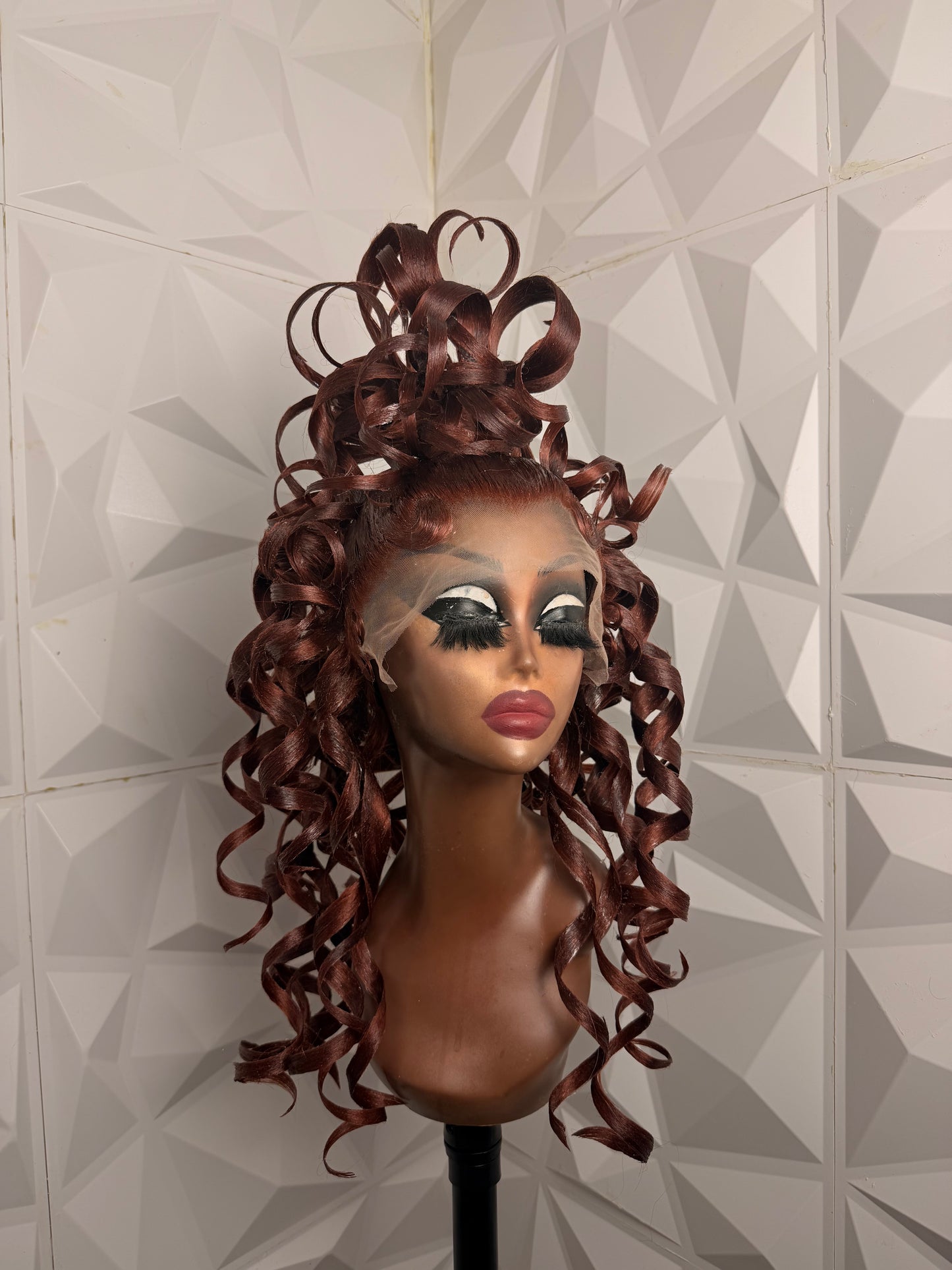 BELL & BEAUTY OF THE BALL