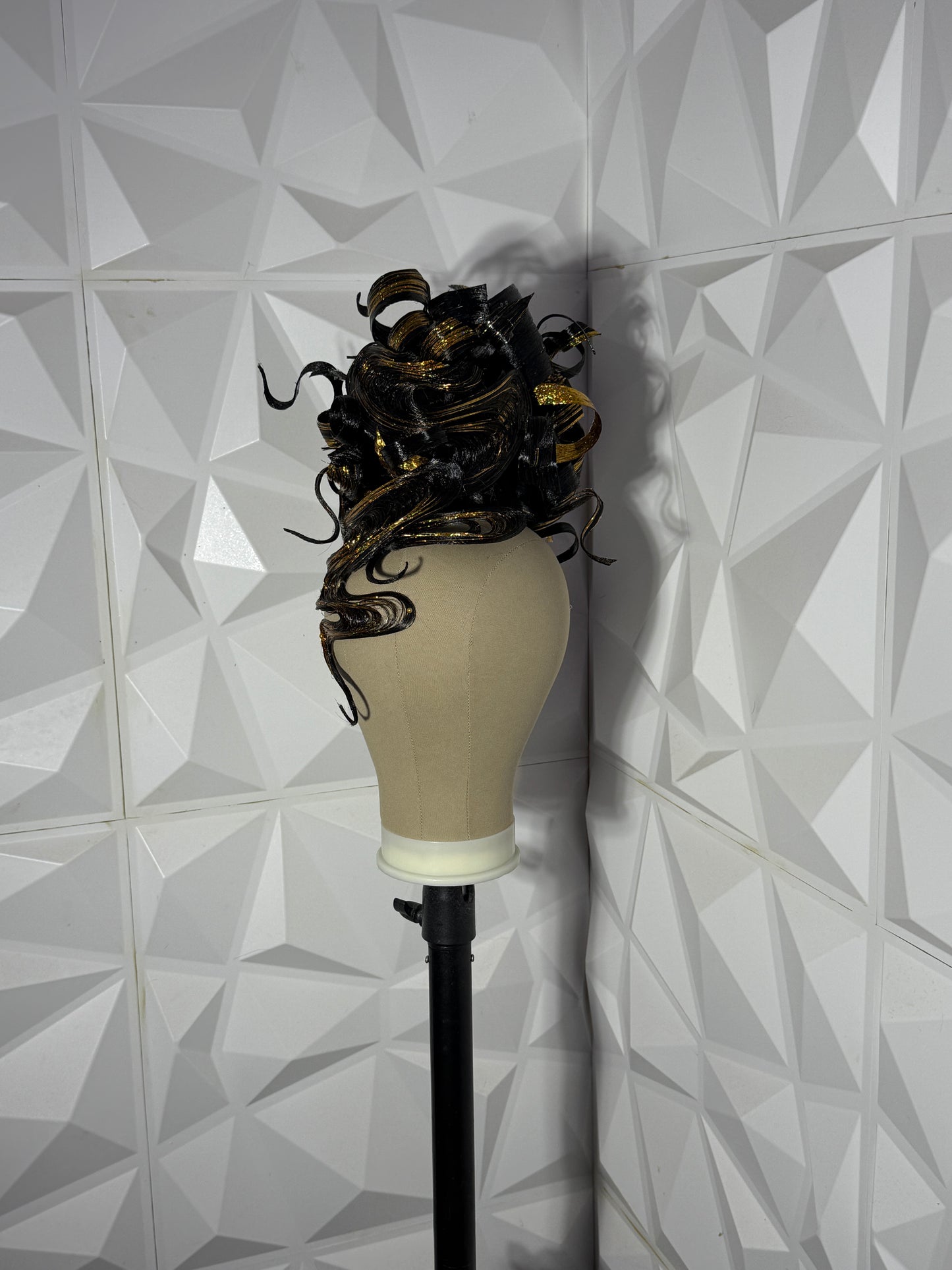 90's UPDO TOPPER/ Black and Gold