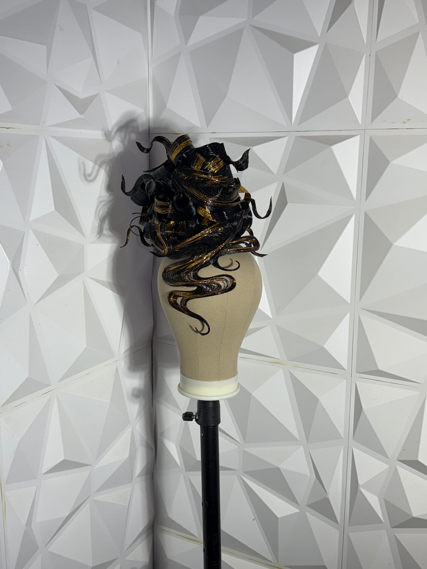 90's UPDO TOPPER/ Black and Gold