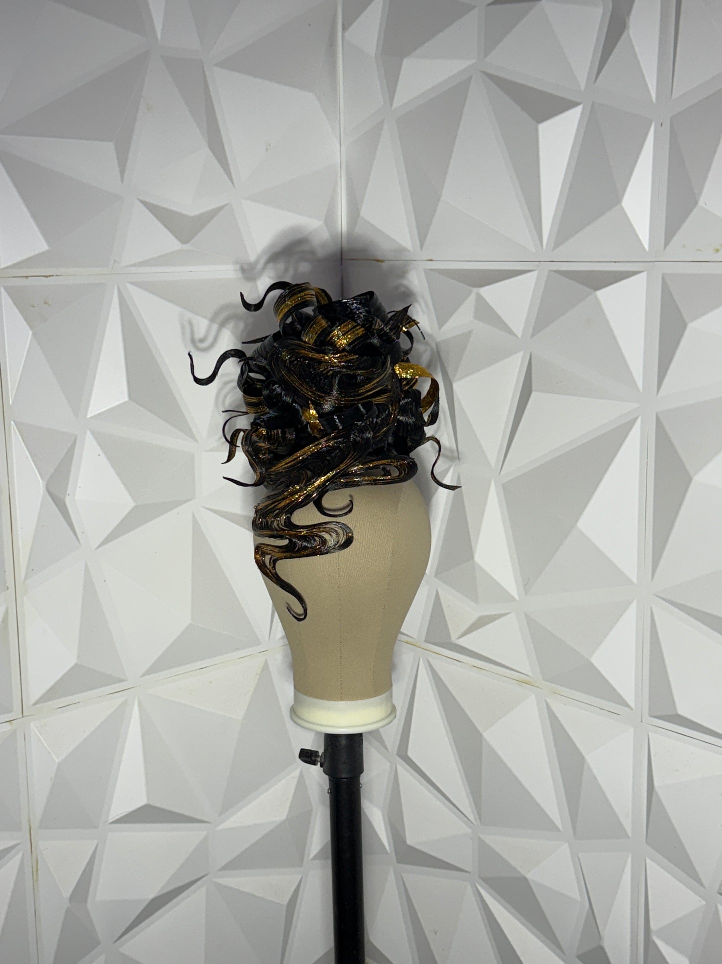 90's UPDO TOPPER/ Black and Gold