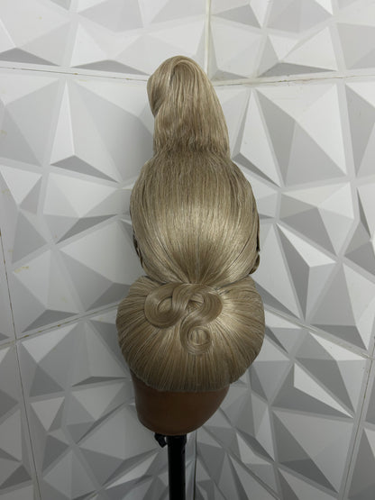 Dragerella updo